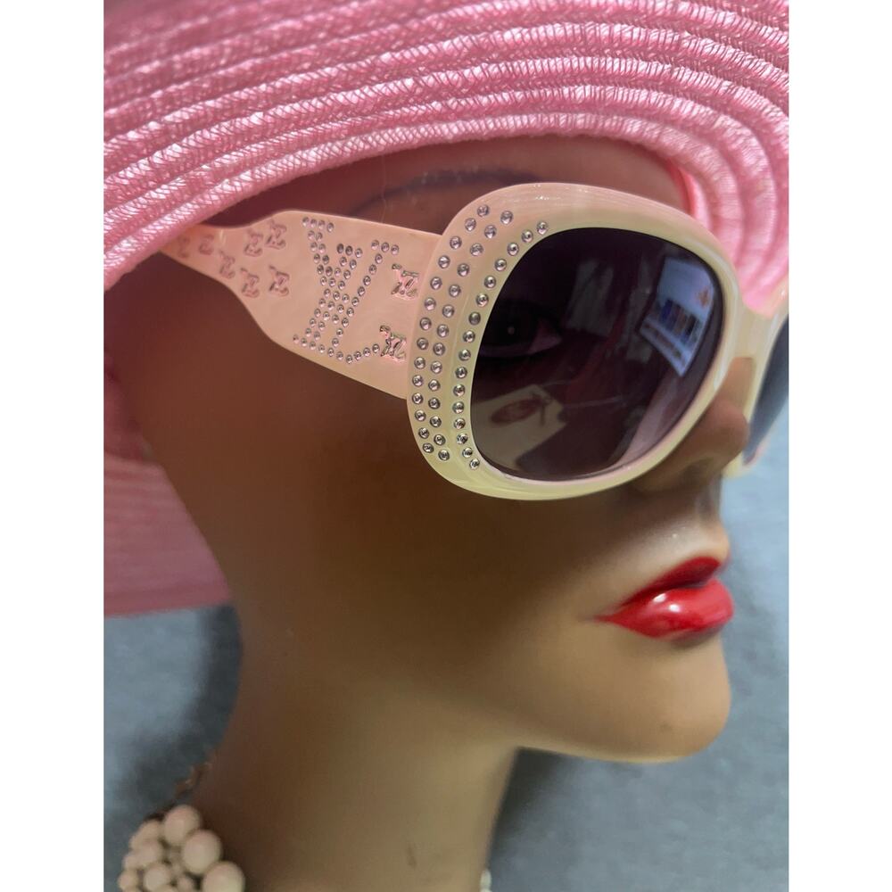 Fashion Women Retro Square Rhinestone With LV Initials Sunglasses Cream - Picture 3 of 11